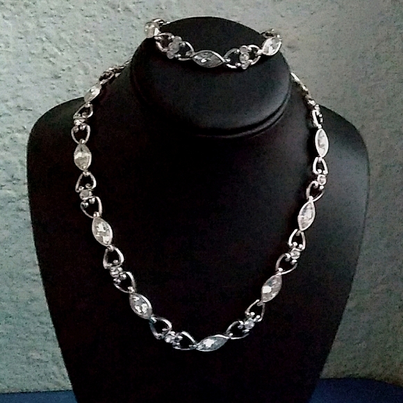 VINTAGE SWAROVSKI White Crystal Link Nklc&Bracelet - Picture 11 of 16